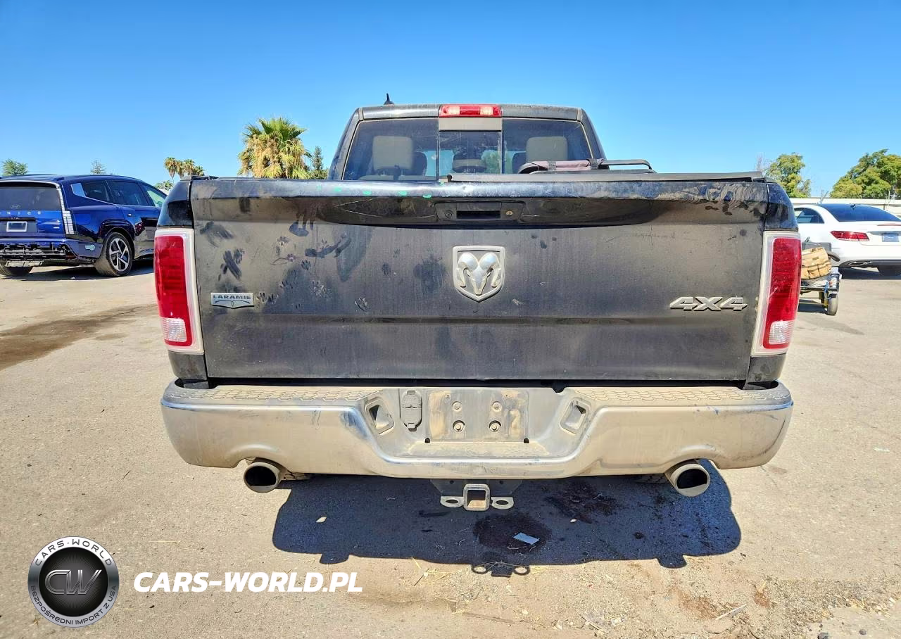 2018 Ram 1500 Laramie VIN:1C6RR7VM9JS227136 - 6