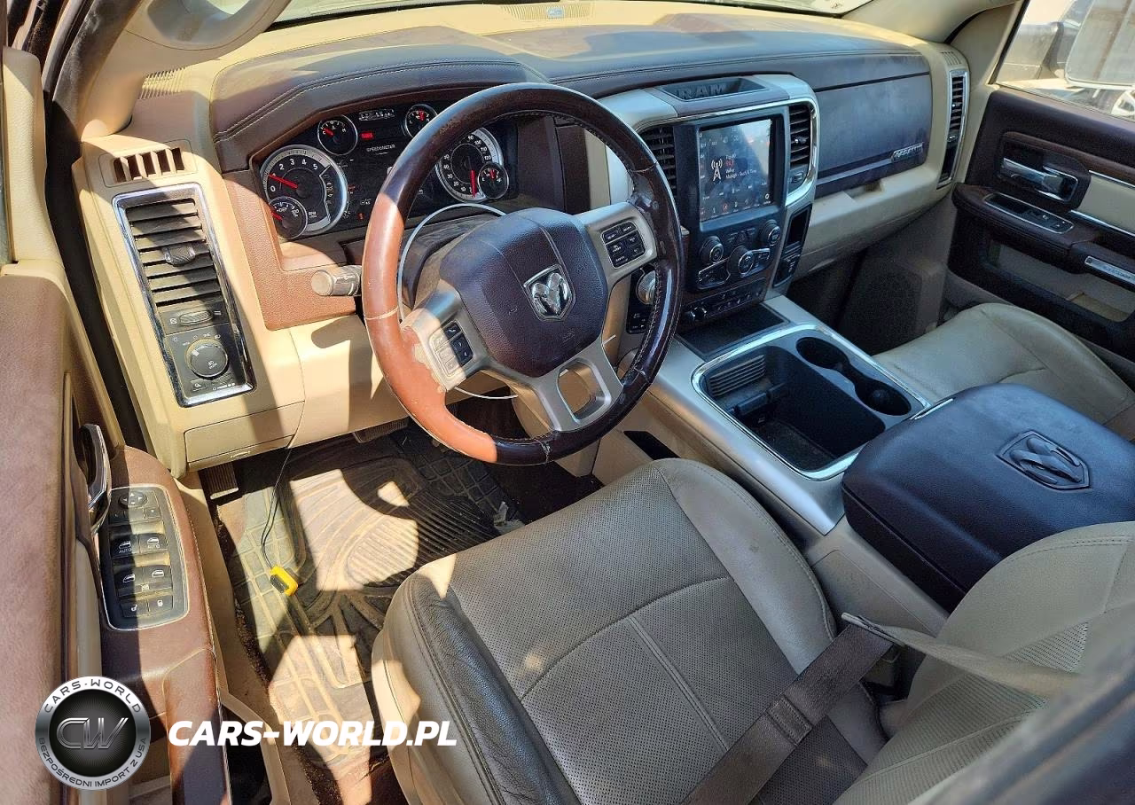 2018 Ram 1500 Laramie VIN:1C6RR7VM9JS227136 - 8