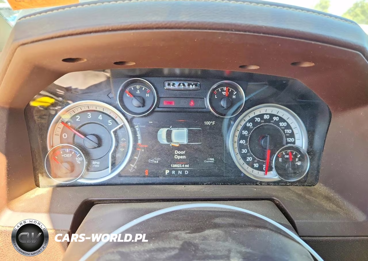 2018 Ram 1500 Laramie VIN:1C6RR7VM9JS227136 - 9