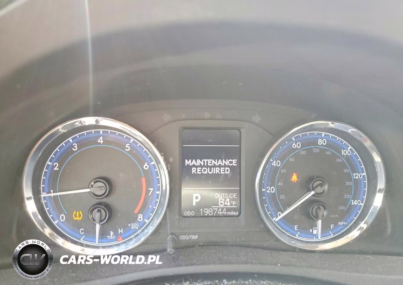2017 Toyota Corolla Le VIN:5YFBURHE1HP666061 - 9