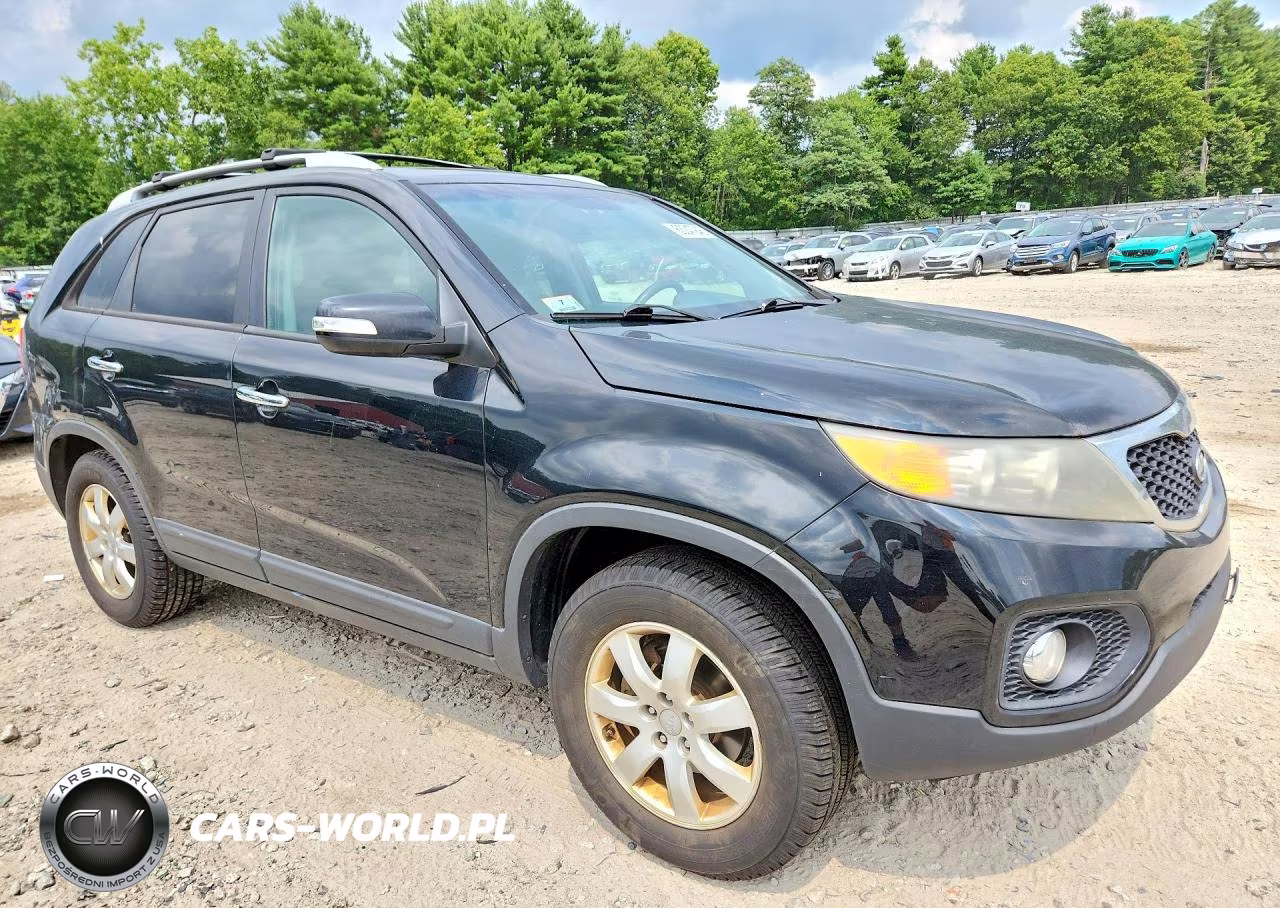 2012 Kia Sorento VIN:5XYKT4A65CG228990 - 4