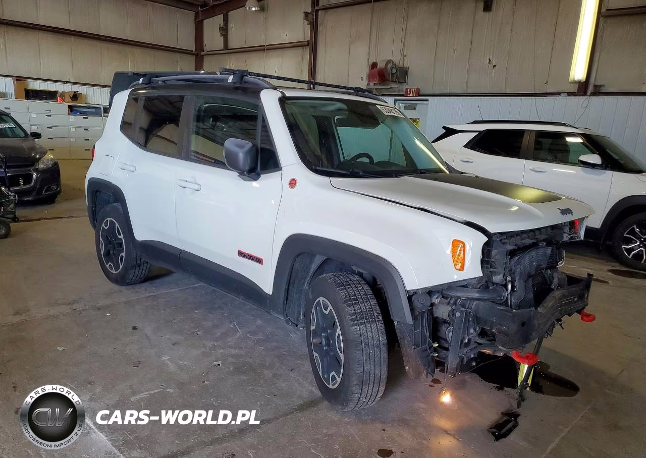 2015 Jeep Renegade Trailhawk VIN:ZACCJBCT0FPB80370 - 4