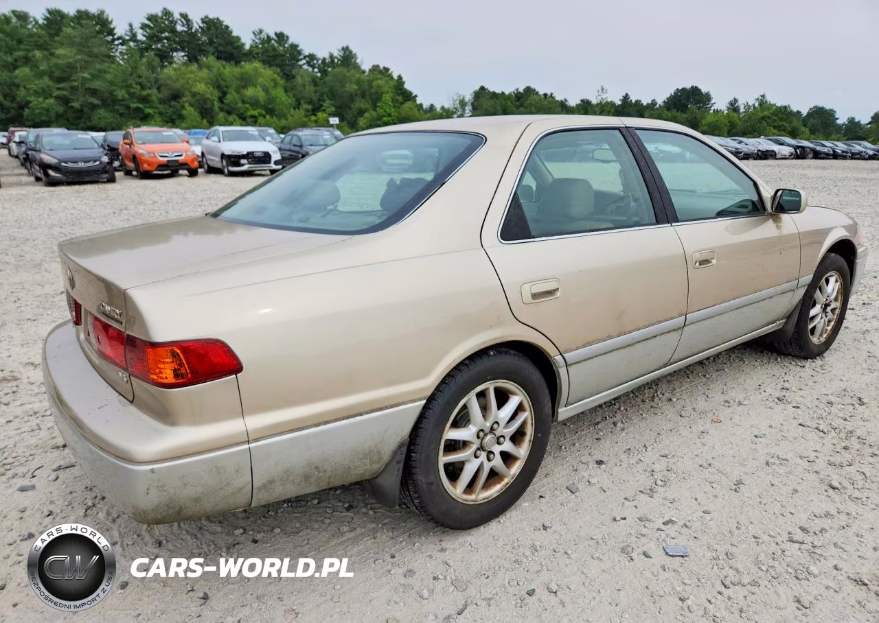 2001 Toyota Camry Le V6 VIN:JT2BF28K710315039 - 3