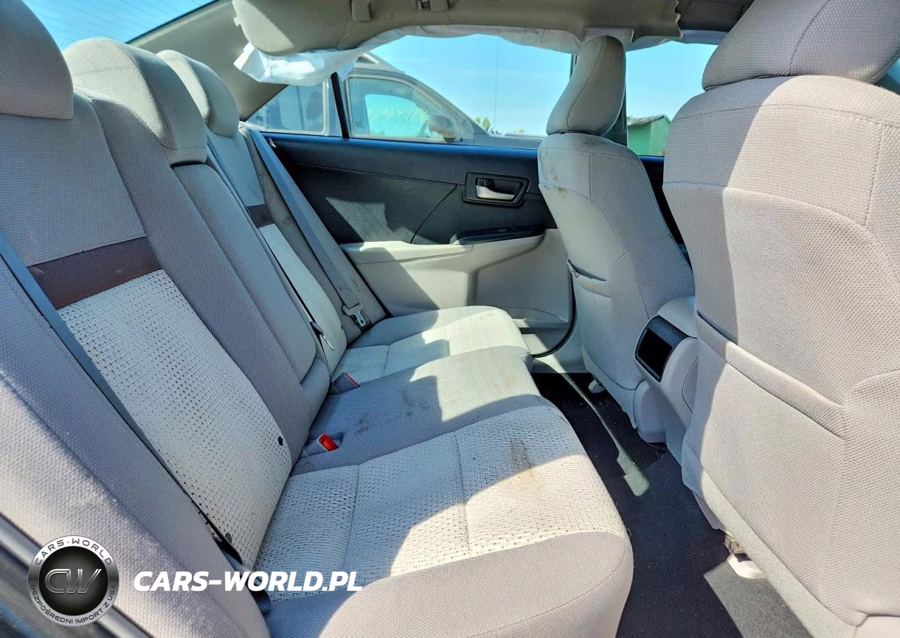 2014 Toyota Camry Le VIN:4T4BF1FK2ER379137 - 10