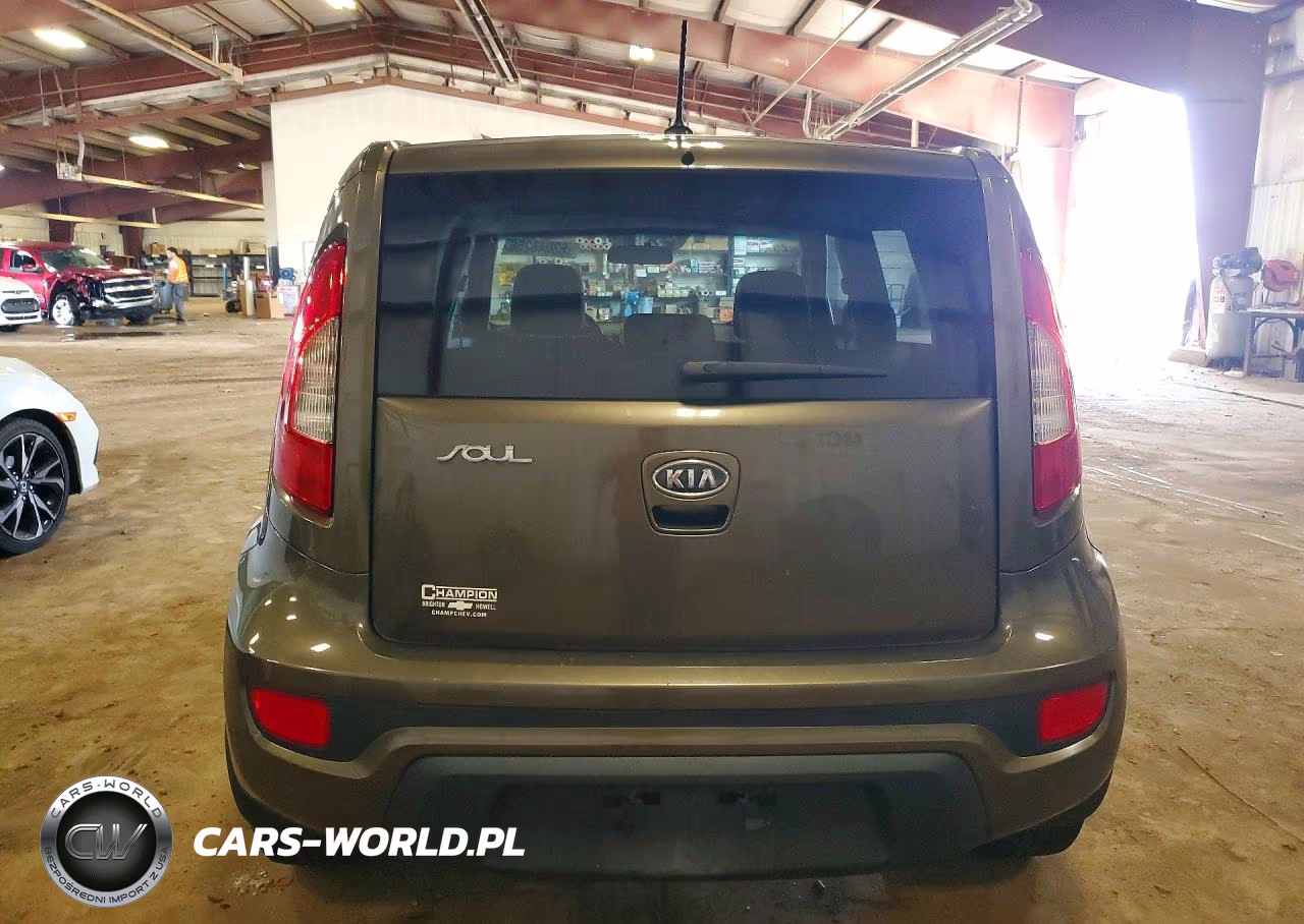 2012 Kia Soul + VIN:KNDJT2A67C7472265 - 6