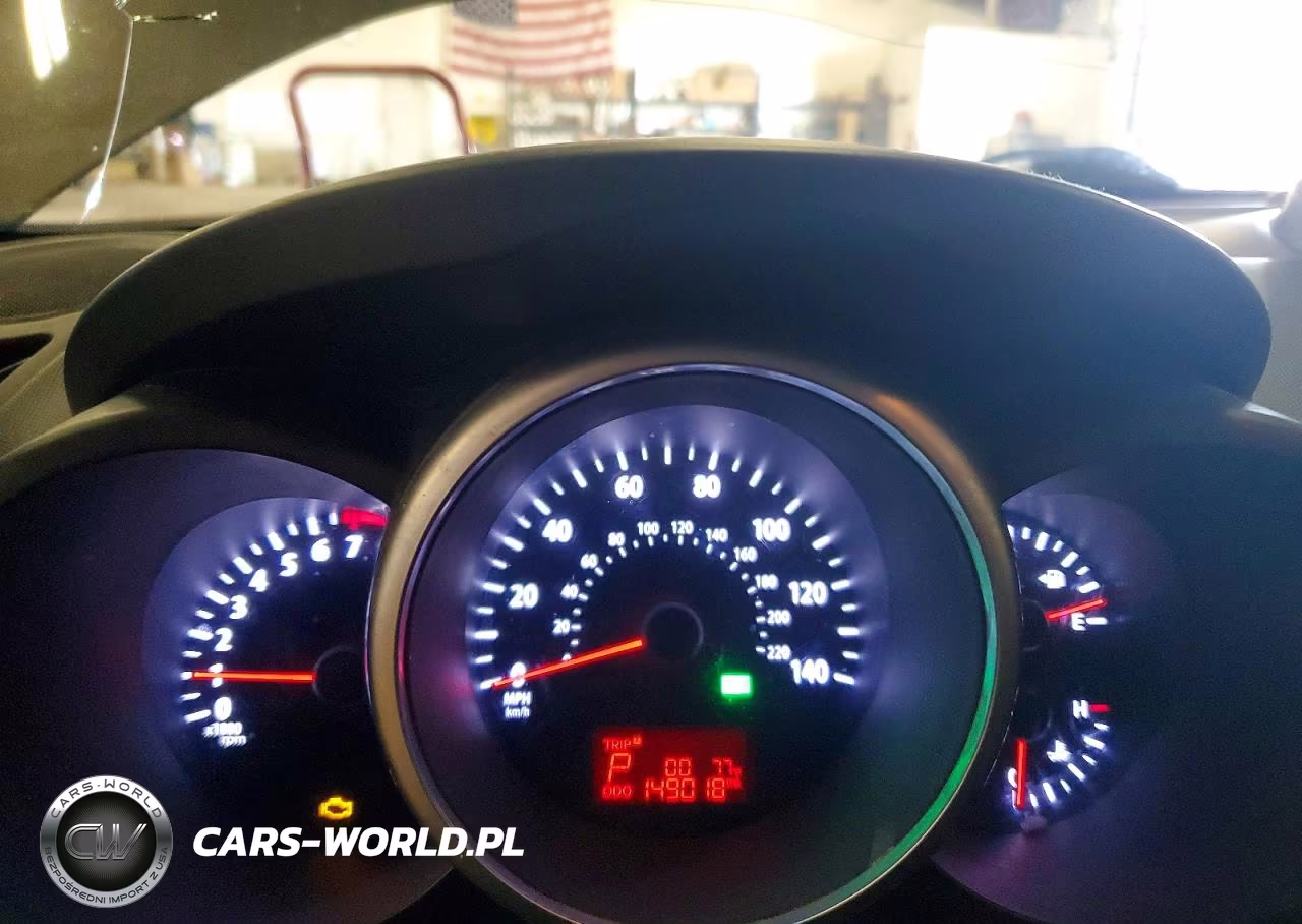 2012 Kia Soul + VIN:KNDJT2A67C7472265 - 9