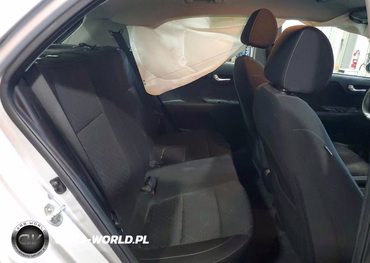 2020 Kia Rio 5-Door S VIN:3KPA25AD1LE318251 - 10