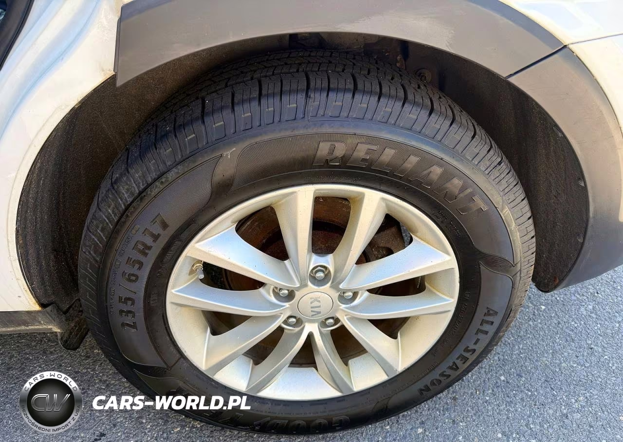 2017 Kia Sorento Lx VIN:5XYPGDA33HG329369 - 14