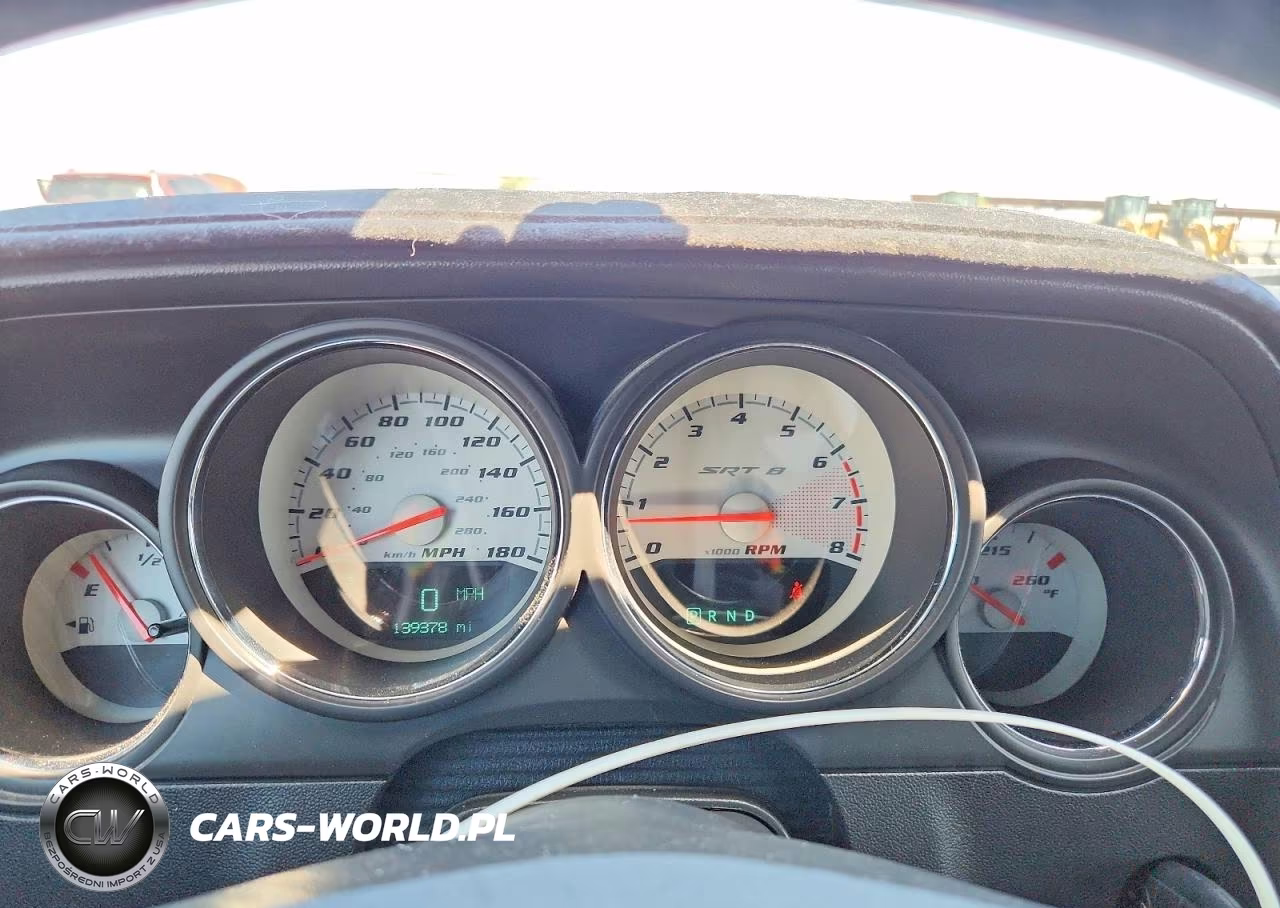 2008 Dodge Challenger Srt-8 VIN:2B3LJ74W38H302540 - 9