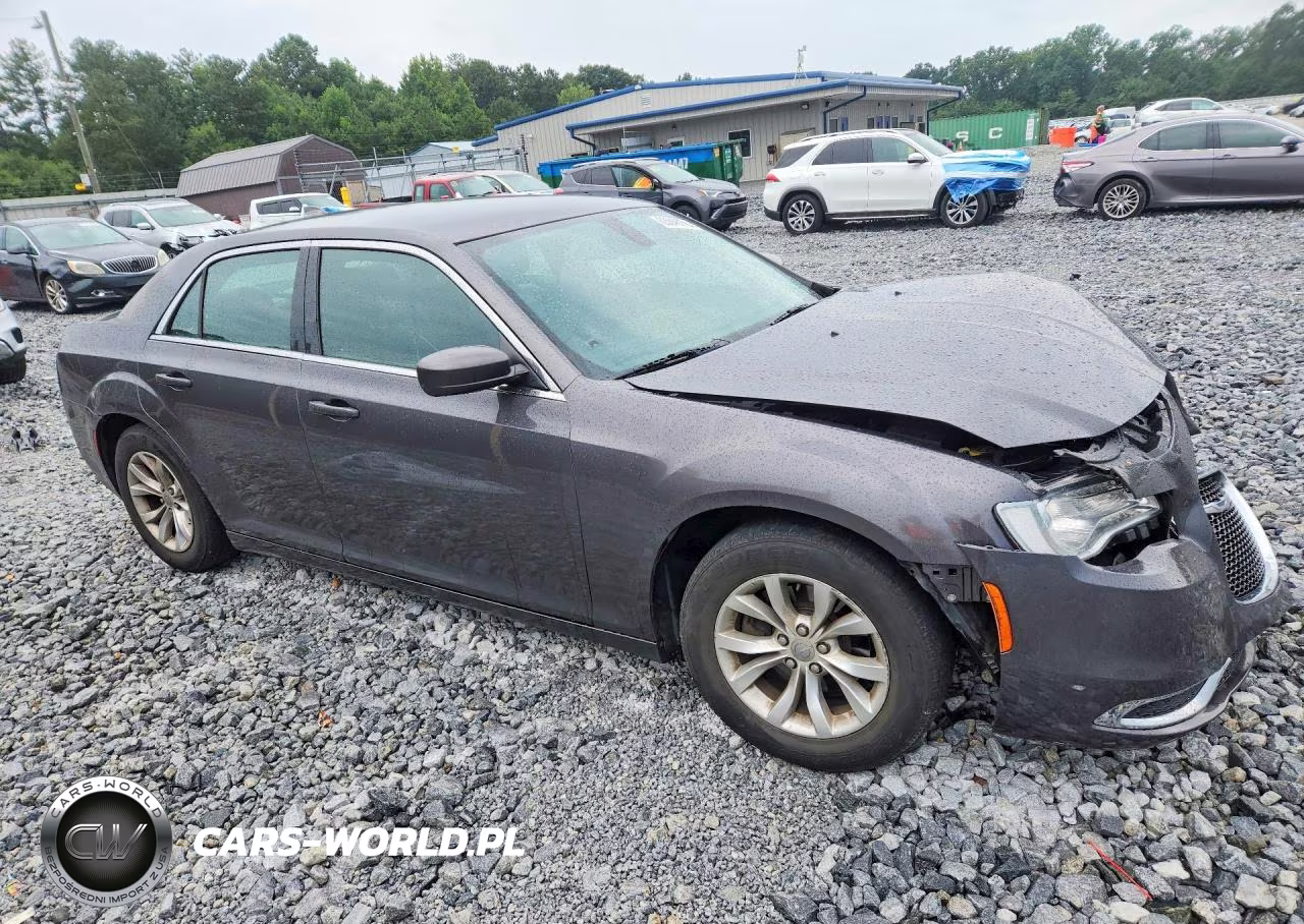 2016 Chrysler 300 Limited VIN:2C3CCAAG1GH167354 - 4