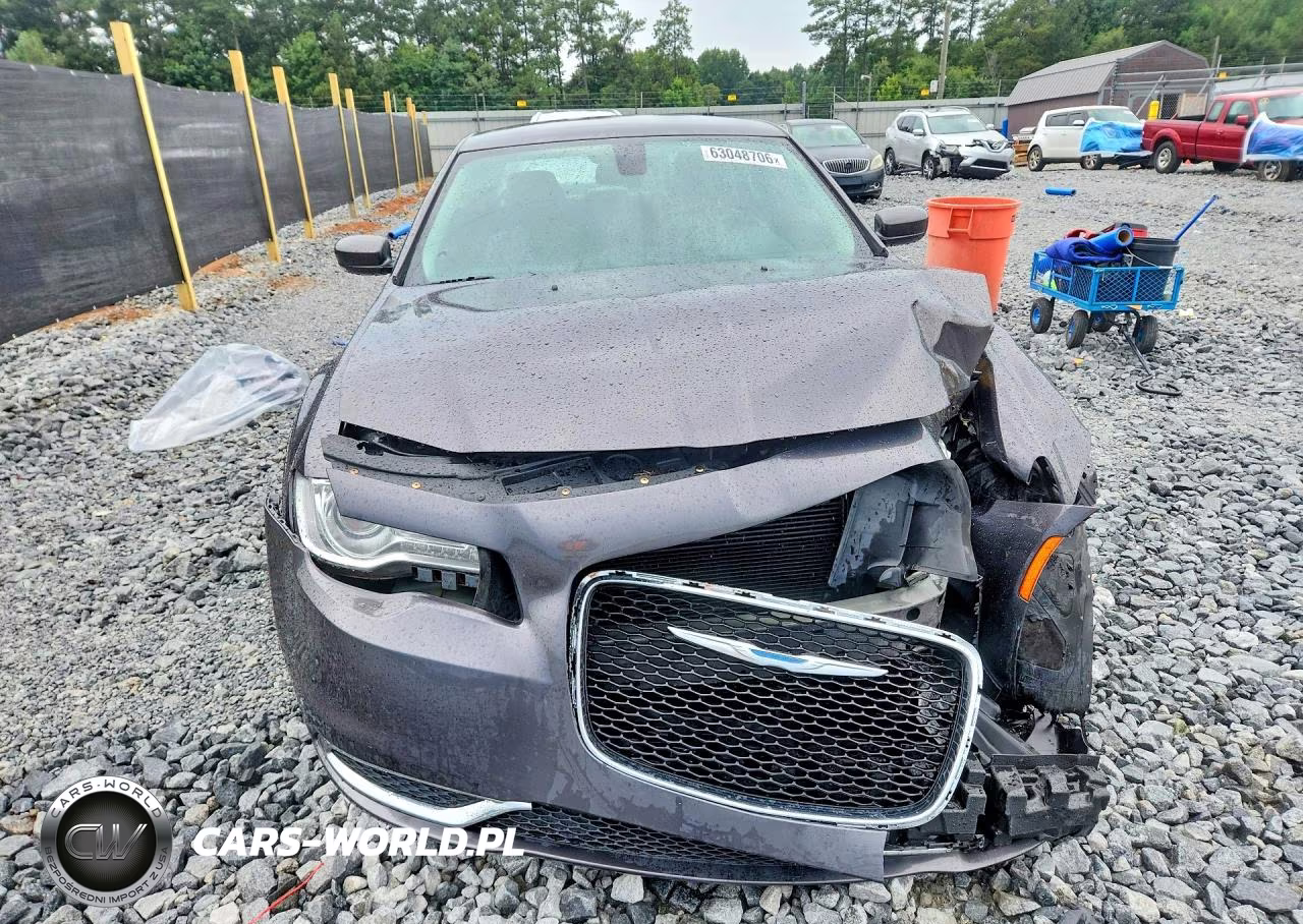 2016 Chrysler 300 Limited VIN:2C3CCAAG1GH167354 - 5