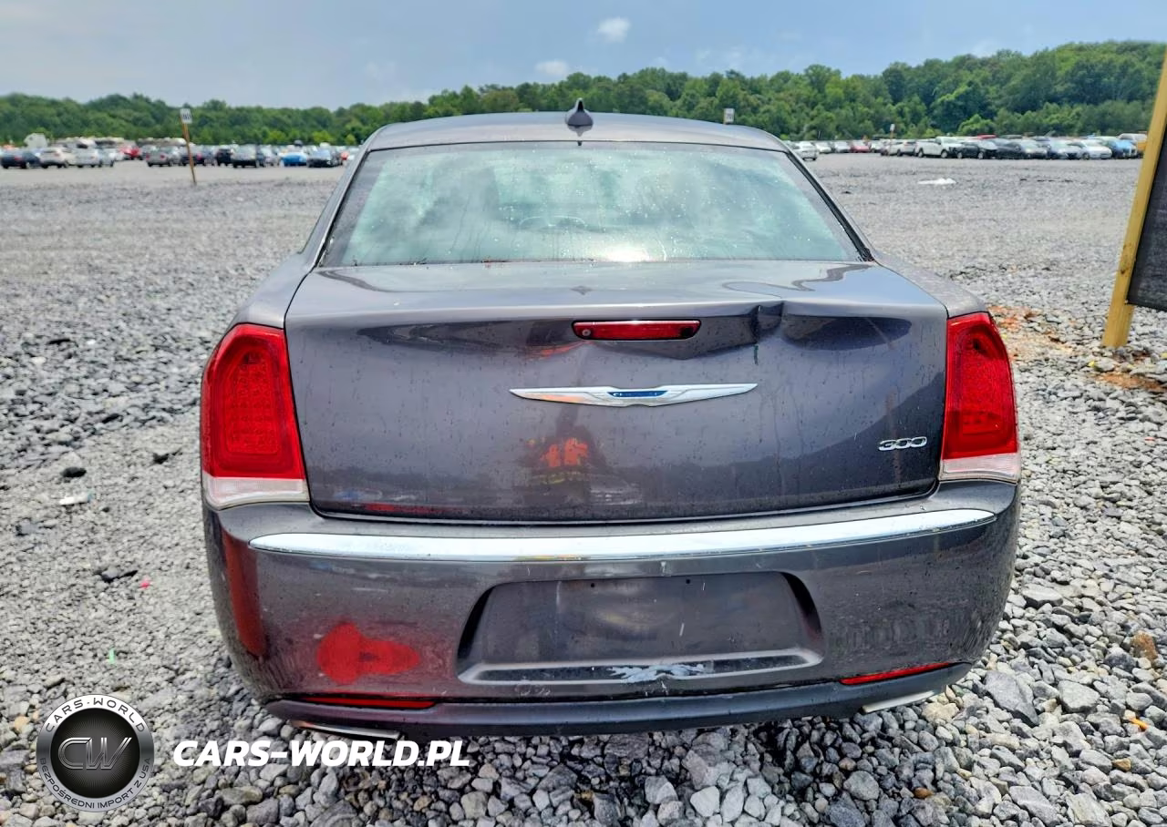 2016 Chrysler 300 Limited VIN:2C3CCAAG1GH167354 - 6