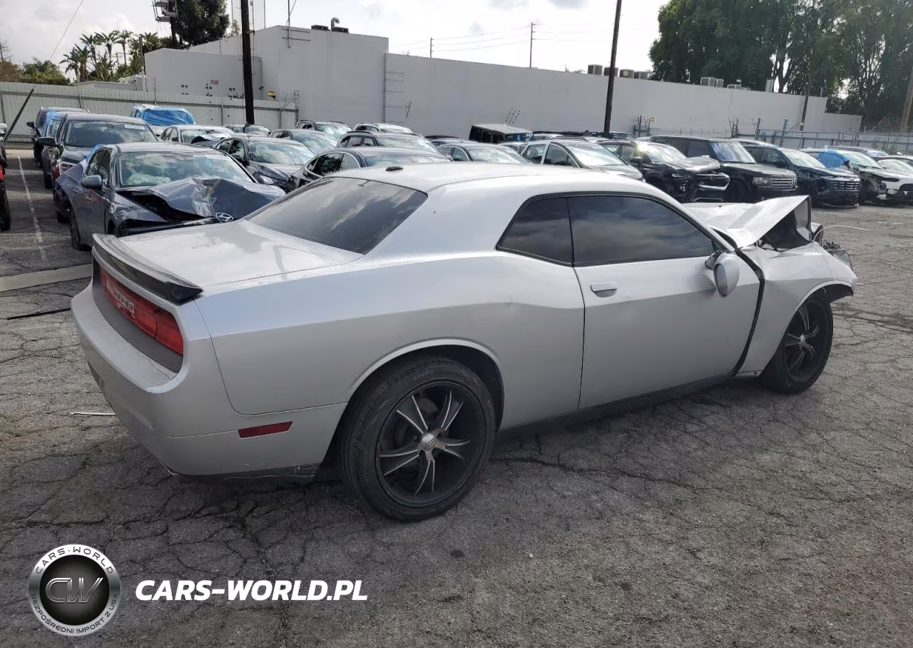 2012 Dodge Challenger Sxt VIN:2C3CDYAG3CH206641 - 3