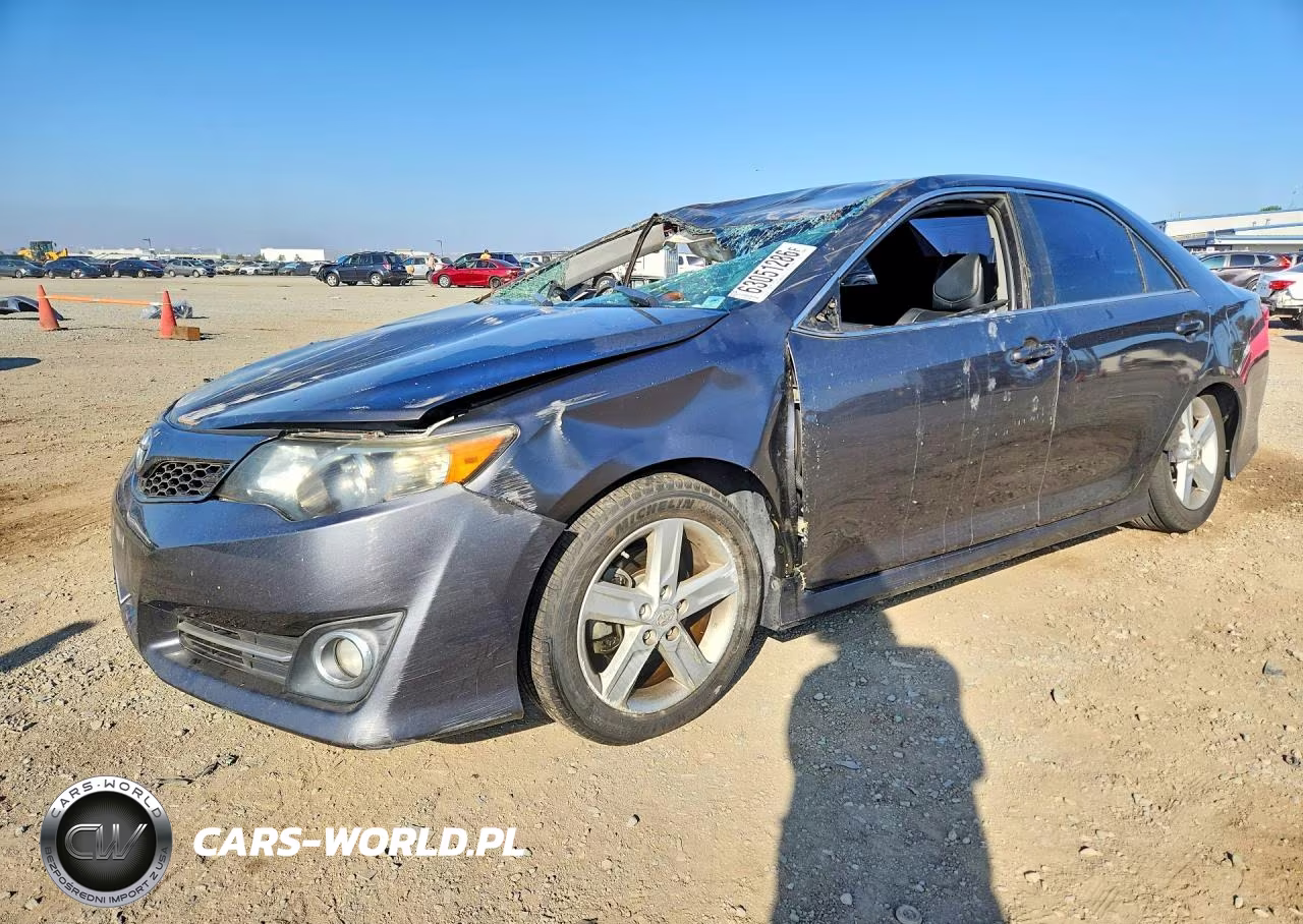 2013 Toyota Camry Se – zdjęcie 1 z 12