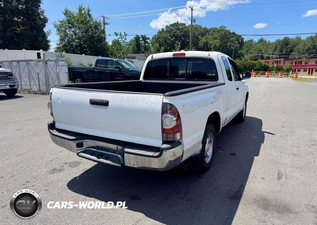 2010 Toyota Tacoma Base VIN:5TETX4CN7AZ745627 - 3