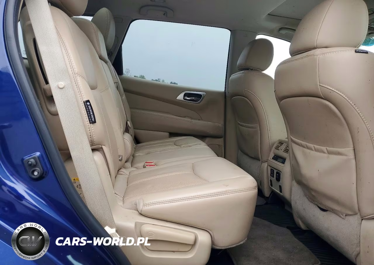 2018 Nissan Pathfinder Platinum VIN:5N1DR2MN0JC620741 - 11