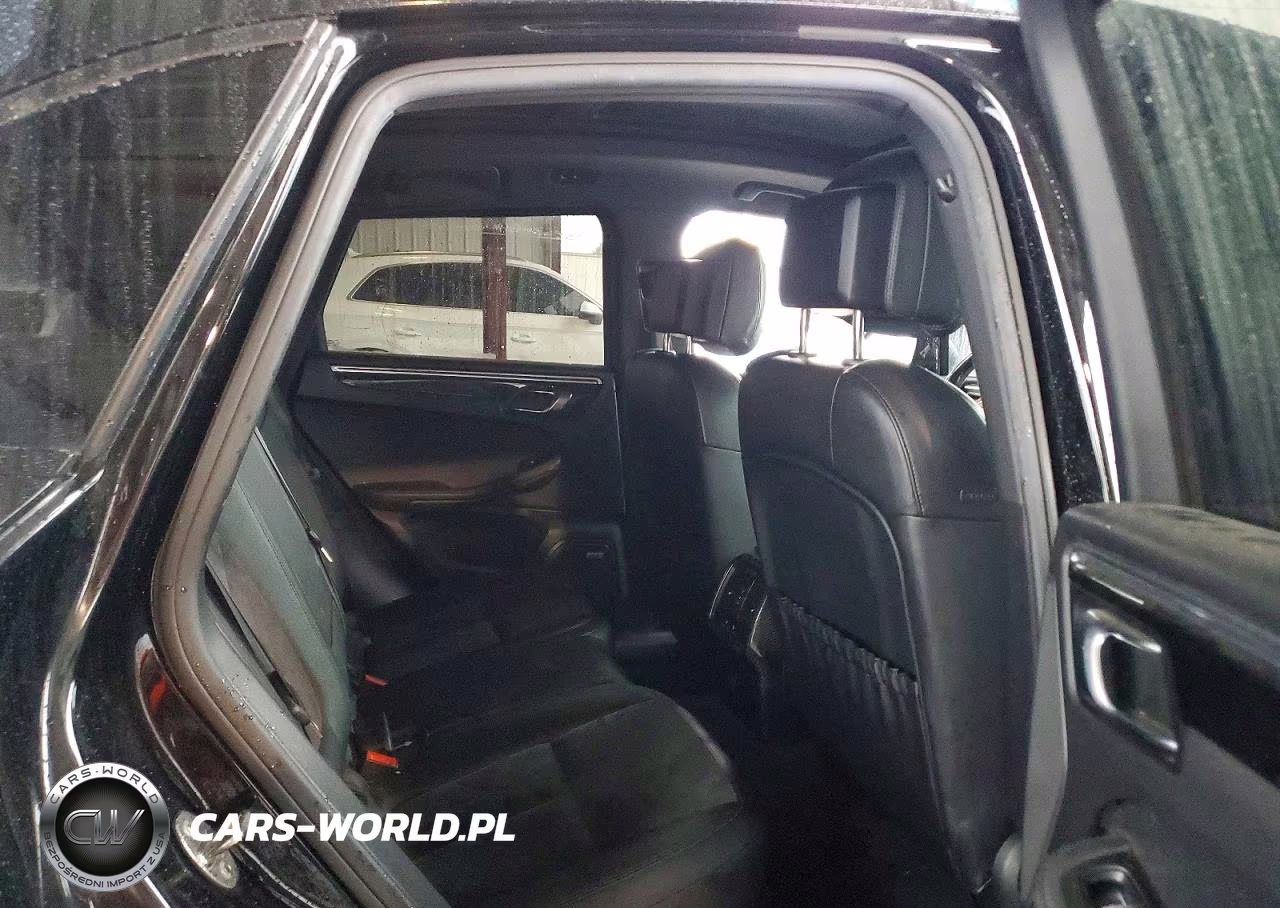 2018 Porsche Macan VIN:WP1AA2A5XJLB06901 - 11
