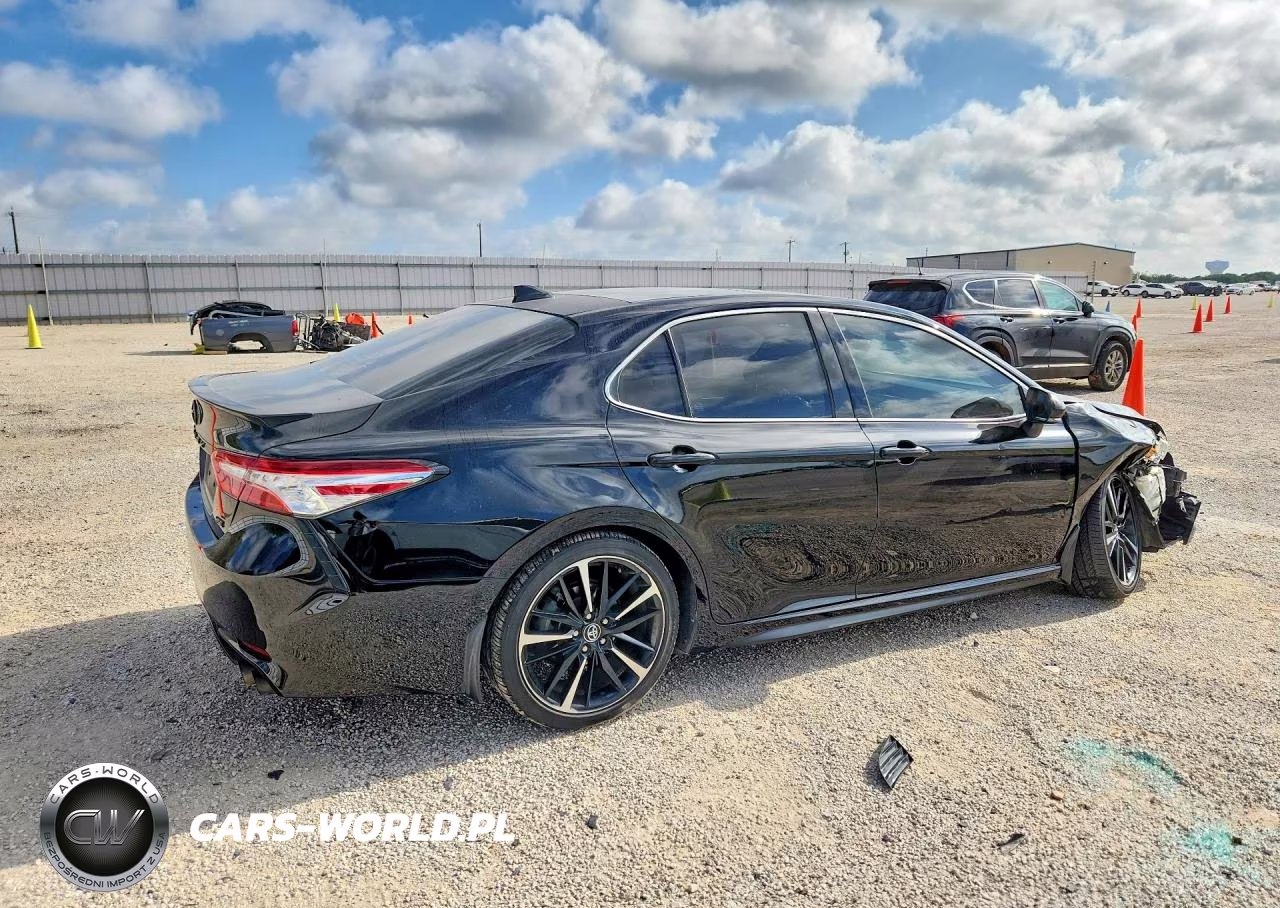 2020 Toyota Camry Xse VIN:4T1K61AK2LU330311 - 3