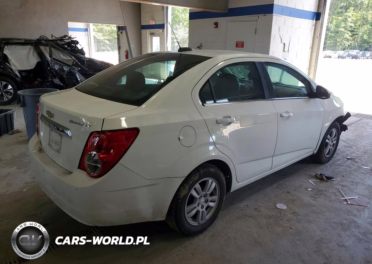 2015 Chevrolet Sonic Lt VIN:1G1JC5SG9F4164831 - 3