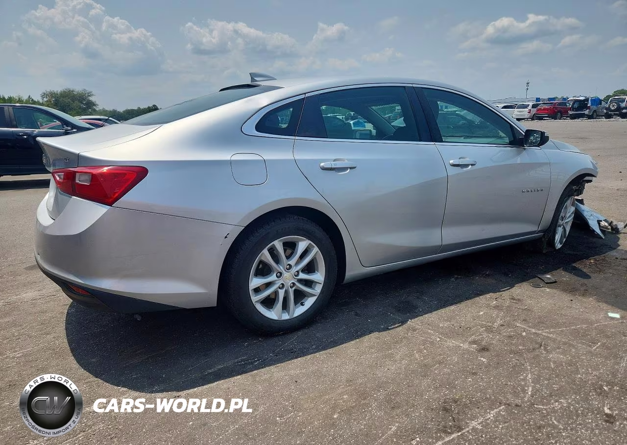 2018 Chevrolet Malibu Lt VIN:1G1ZD5ST9JF133590 - 3