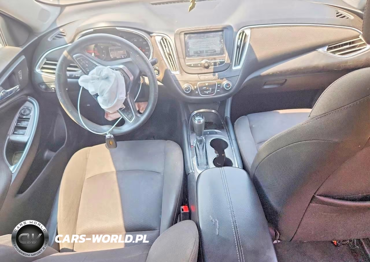 2018 Chevrolet Malibu Lt VIN:1G1ZD5ST9JF133590 - 8