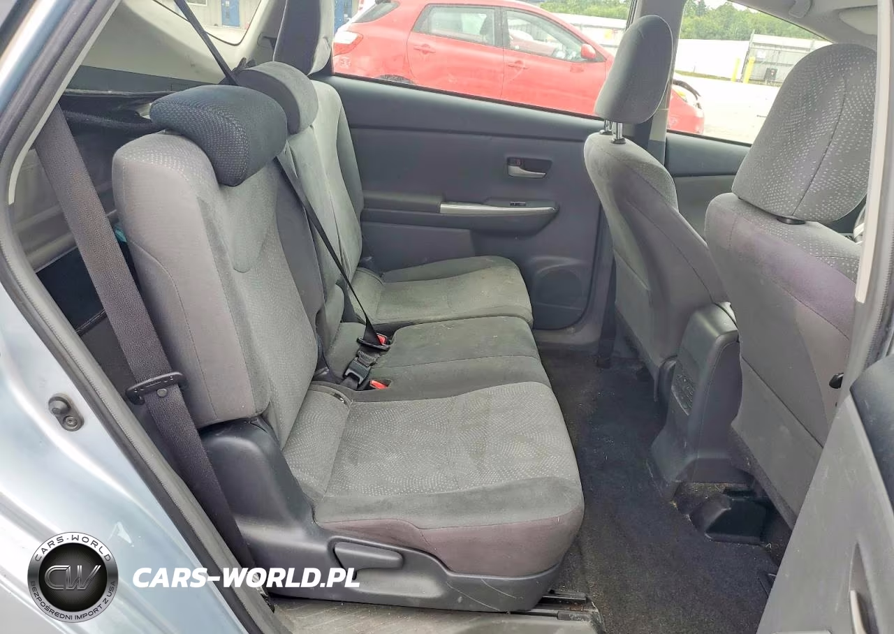 2013 Toyota Prius V Two VIN:JTDZN3EU1D3193849 - 10