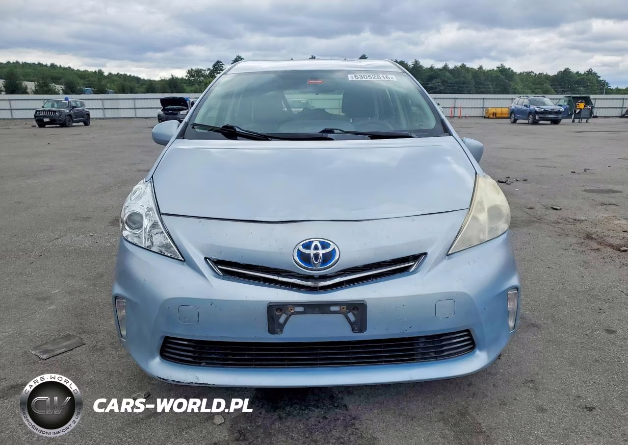 2013 Toyota Prius V Two VIN:JTDZN3EU1D3193849 - 5