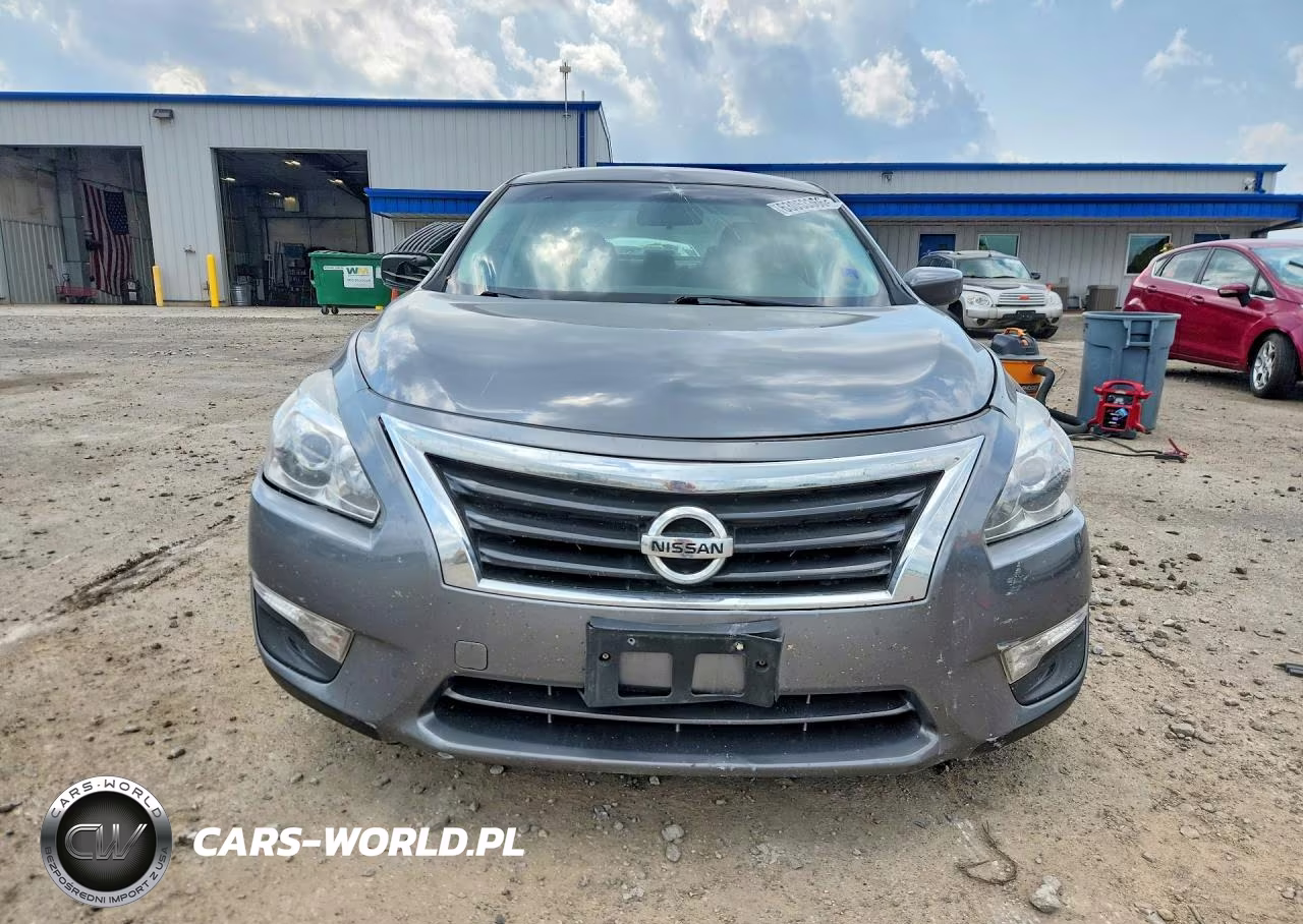 2014 Nissan Altima 2.5 S VIN:1N4AL3AP8EN382500 - 5