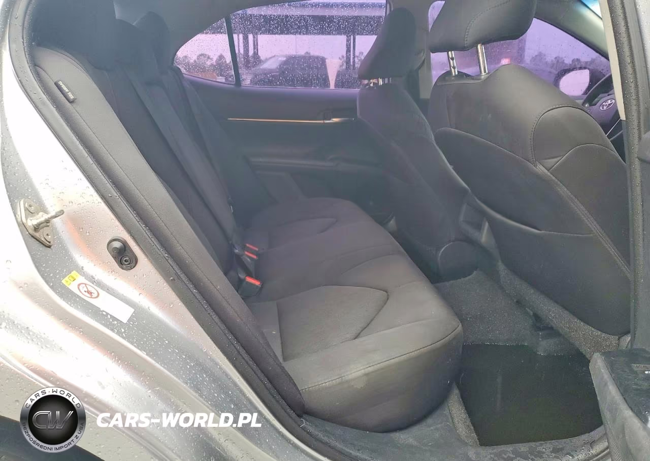 2019 Toyota Camry Le VIN:4T1B11HK0KU716602 - 10