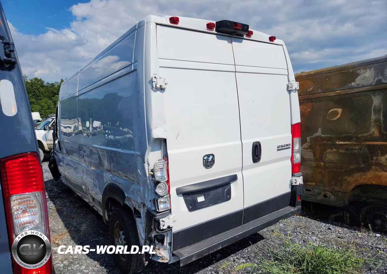 2025 Ram Promaster 2500 Delivery Van VIN:3C6LRVDG2SE518782 - 2