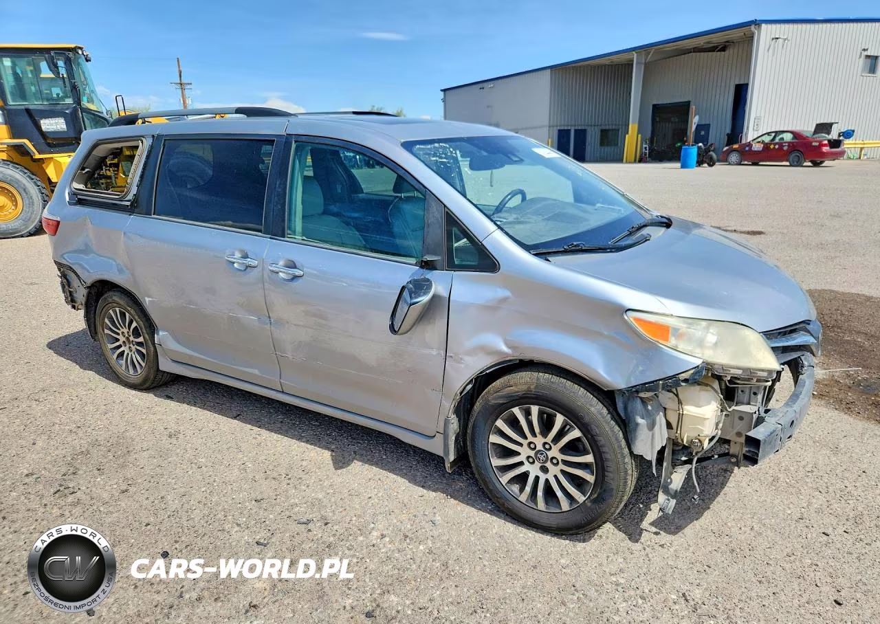 2018 Toyota Sienna Xle 8-Passenger VIN:5TDYZ3DCXJS916438 - 4