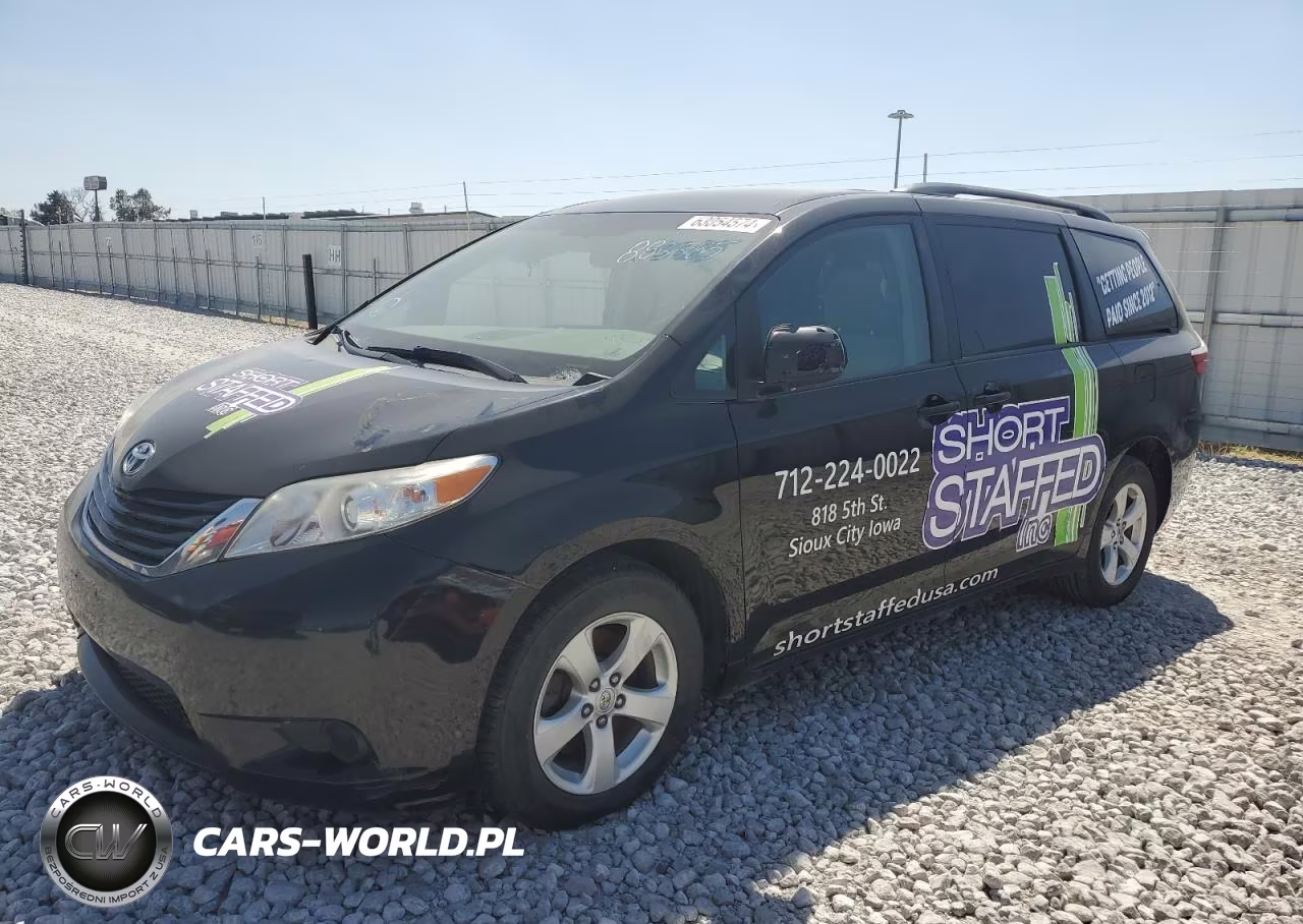 2017 Toyota Sienna Le VIN:5TDKZ3DCXHS883585 - 1