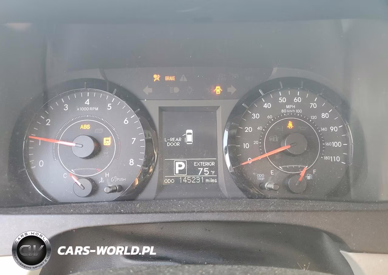 2017 Toyota Sienna Le VIN:5TDKZ3DCXHS883585 - 9