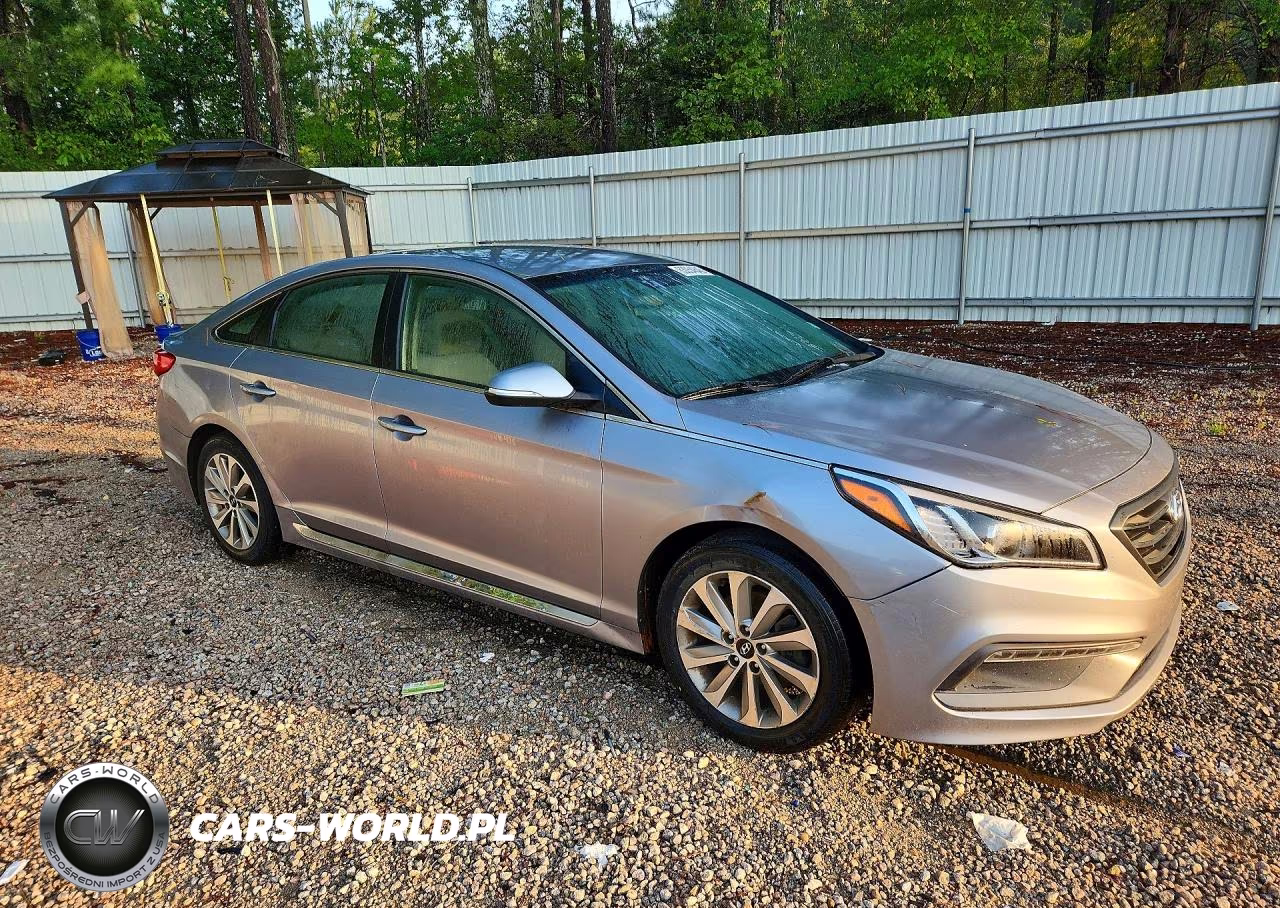 2016 Hyundai Sonata Sport VIN:5NPE34AF3GH389267 - 4