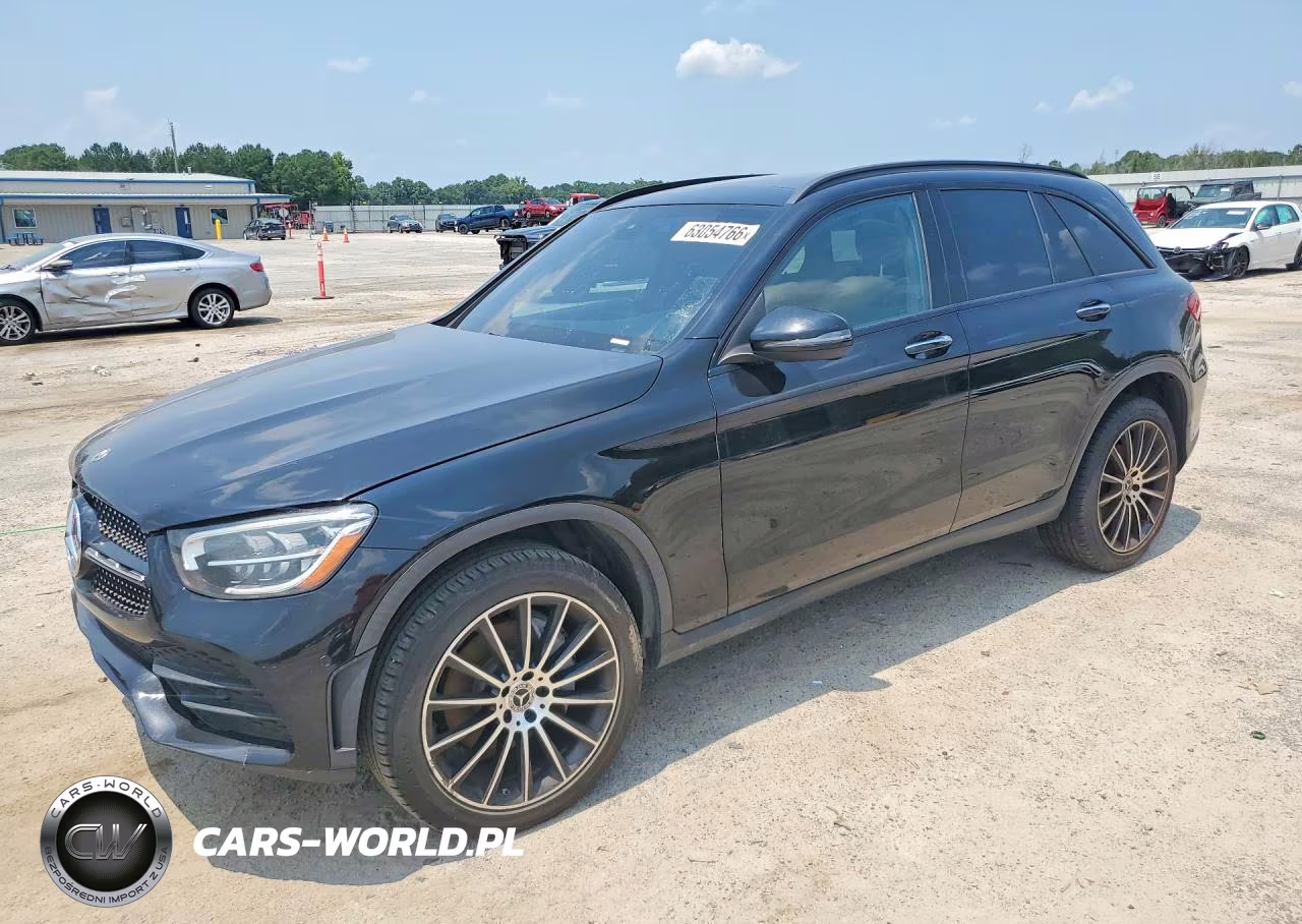2021 Mercedes-Benz Glc 300 – zdjęcie 1 z 13