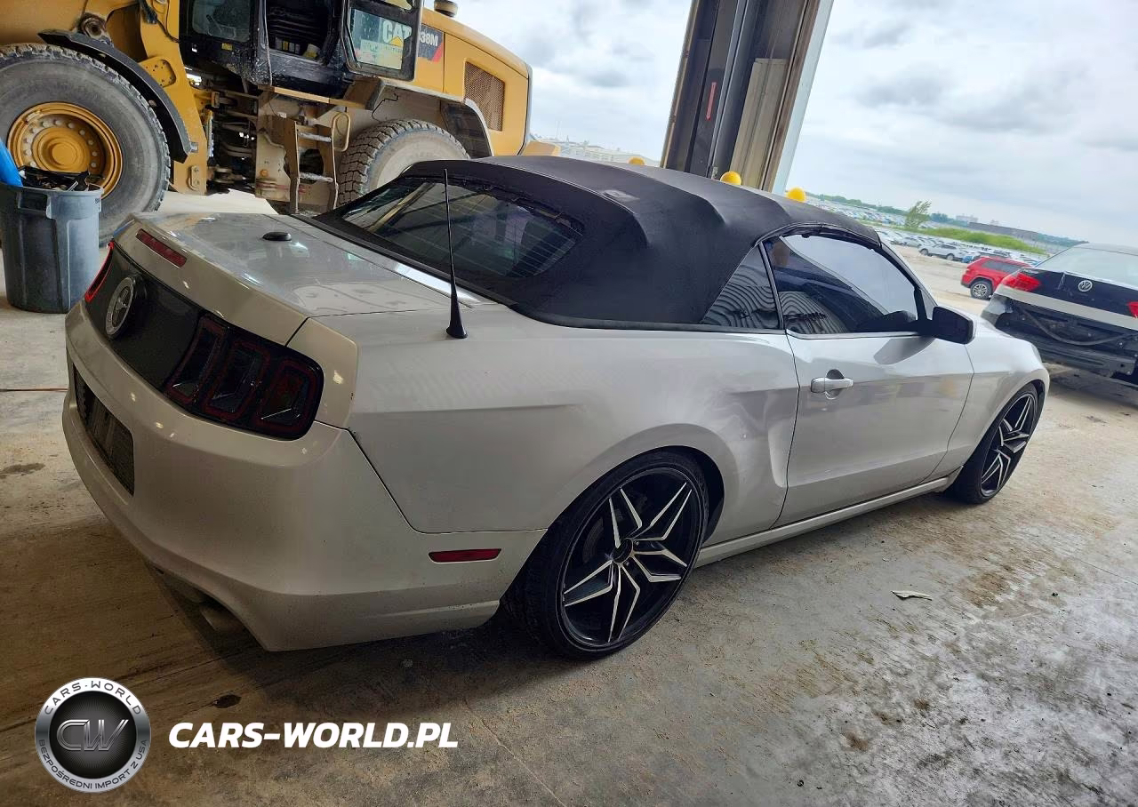 2013 Ford Mustang VIN:1ZVBP8EM3D5202867 - 3