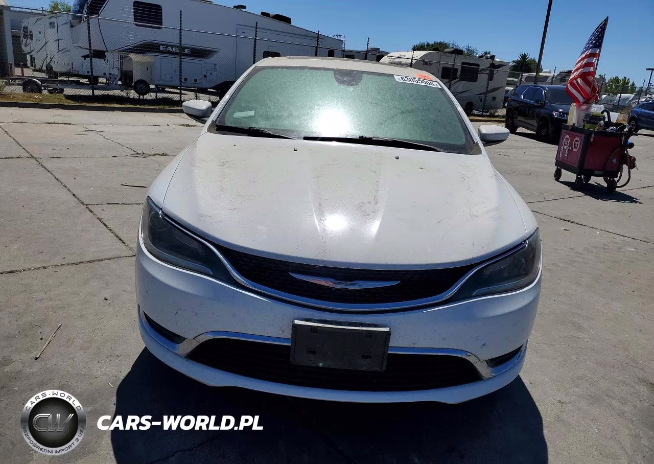 2015 Chrysler 200 Limited VIN:1C3CCCAB5FN672531 - 5