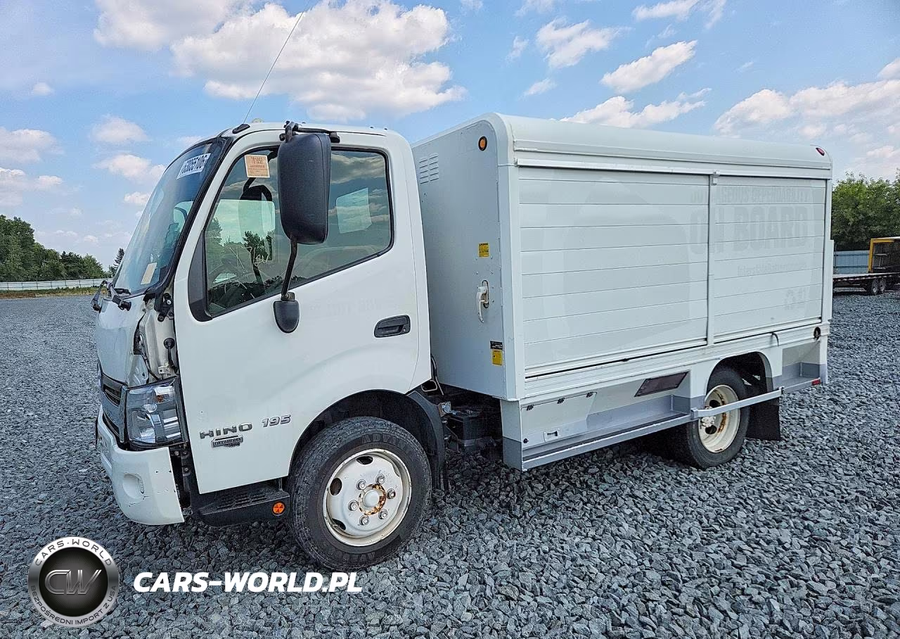 2015 Hino 195 Delivery Truck – zdjęcie 1 z 13
