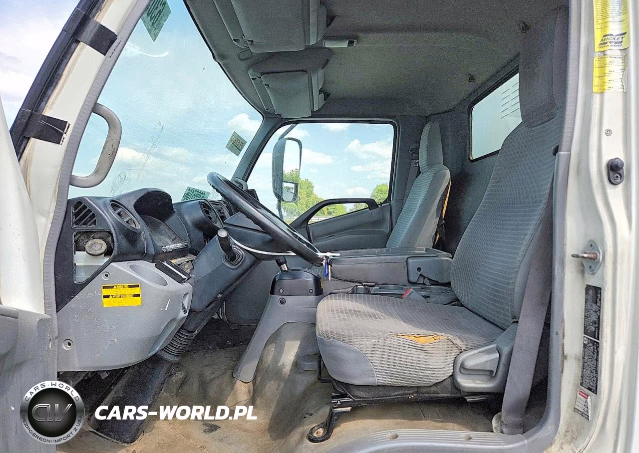 2015 Hino 195 Delivery Truck VIN:JHHKDM2HXFK001089 - 7