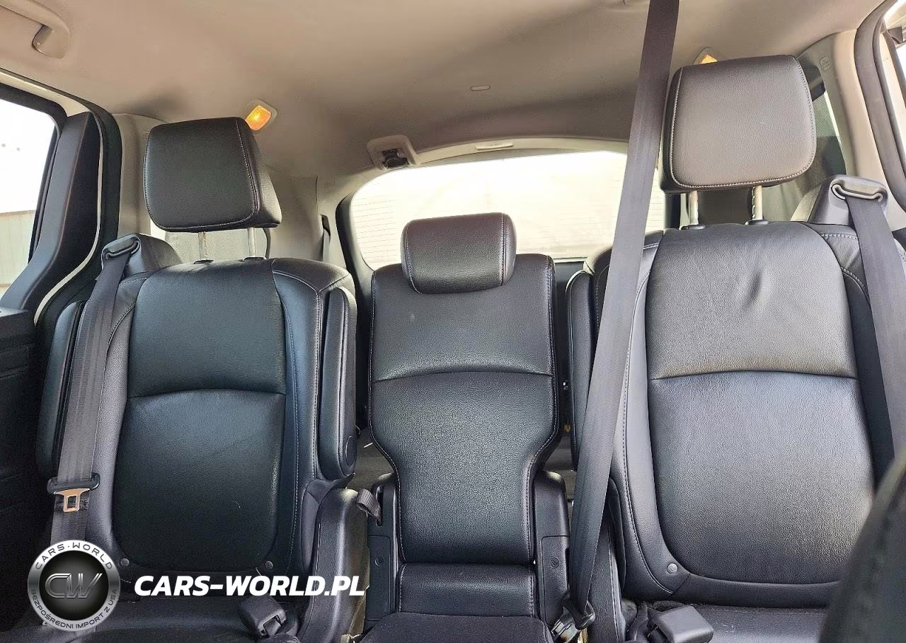 2021 Honda Odyssey Touring VIN:5FNRL6H85MB017878 - 10