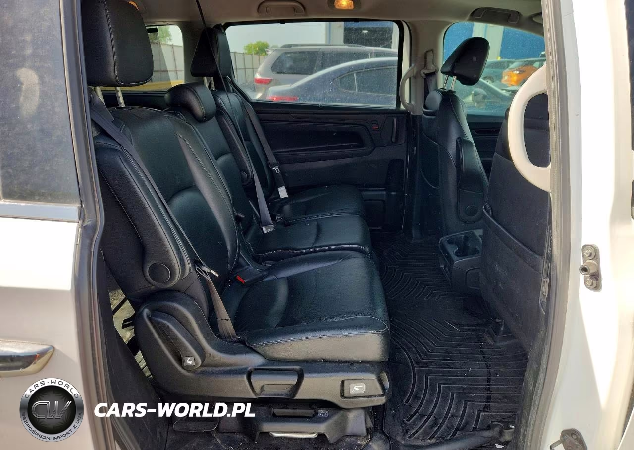 2021 Honda Odyssey Touring VIN:5FNRL6H85MB017878 - 11