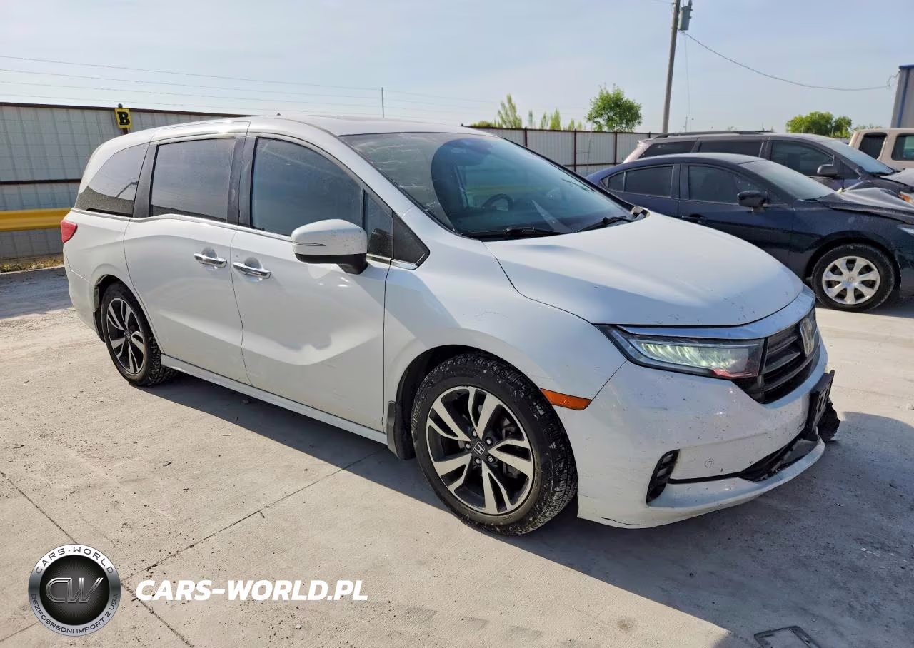 2021 Honda Odyssey Touring VIN:5FNRL6H85MB017878 - 4