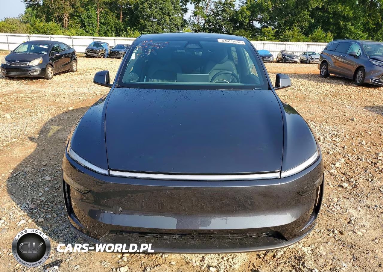2026 Tesla Model Y VIN:7SAYGDEE6TA694855 - 5