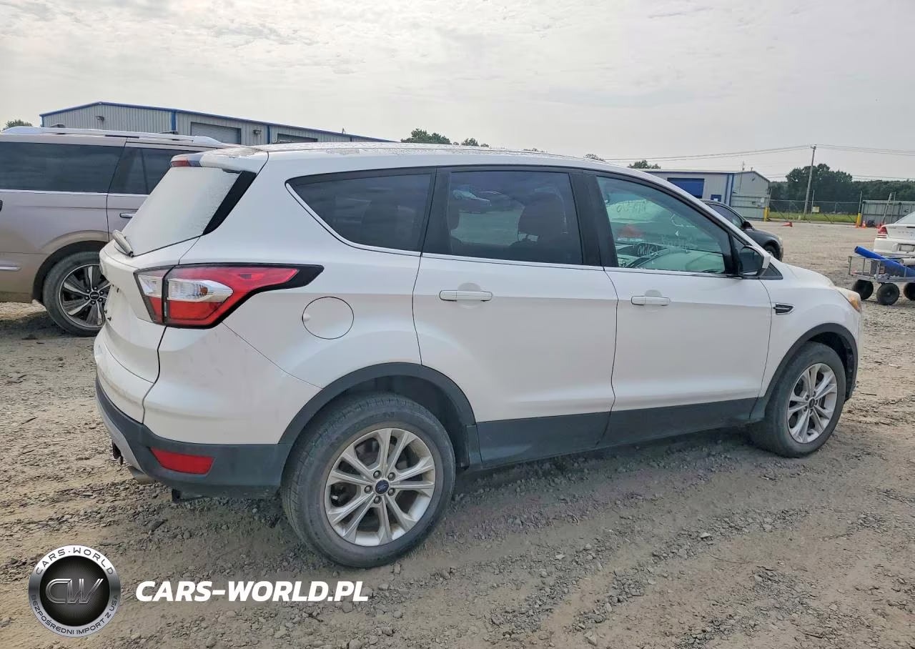 2017 Ford Escape Se VIN:1FMCU0G92HUE30134 - 3