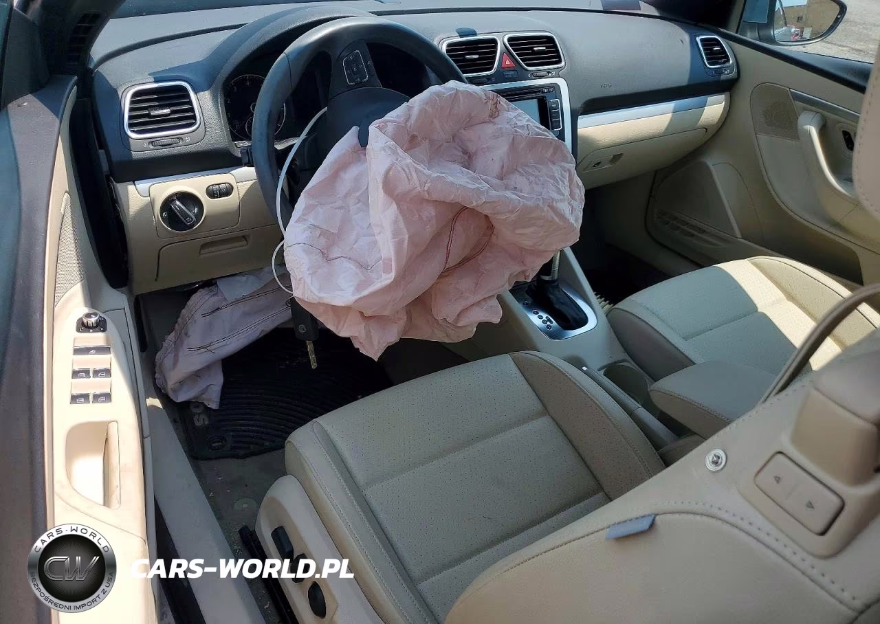 2014 Volkswagen Eos Komfort VIN:WVWBW8AH7EV000498 - 8
