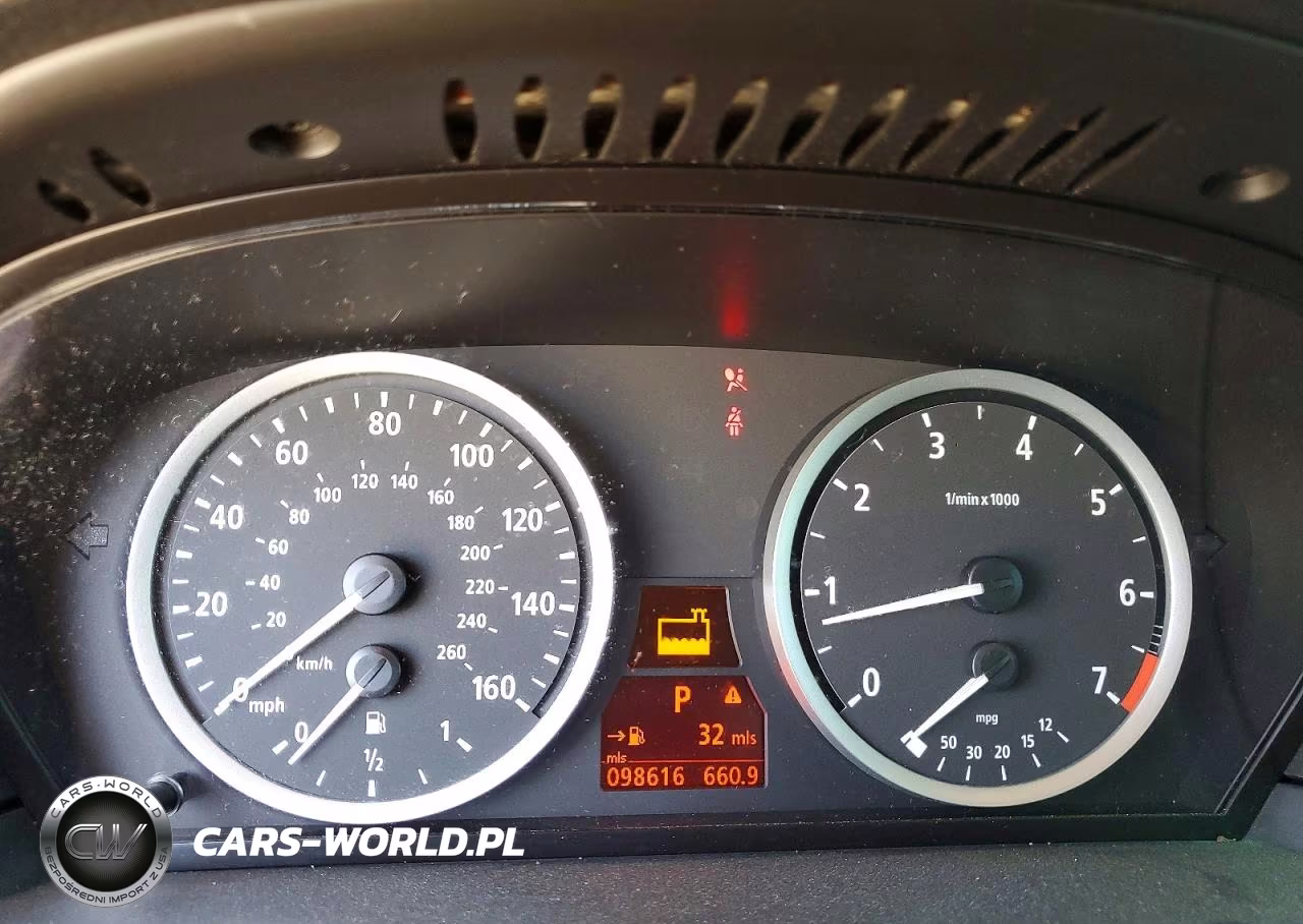 2007 BMW 550 I VIN:WBANB53597CP07575 - 9