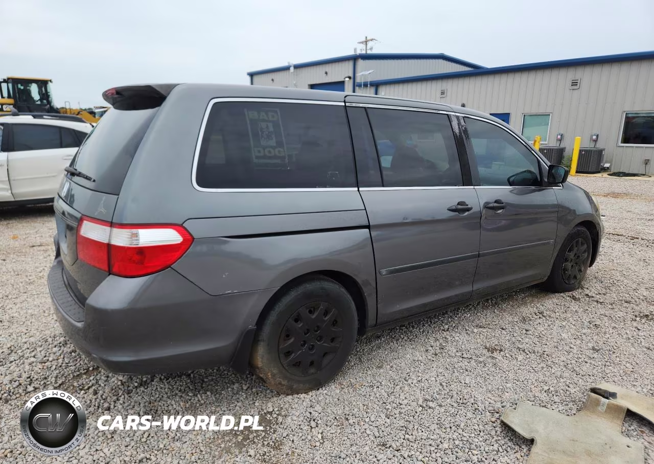 2007 Honda Odyssey Lx VIN:5FNRL38237B077012 - 3