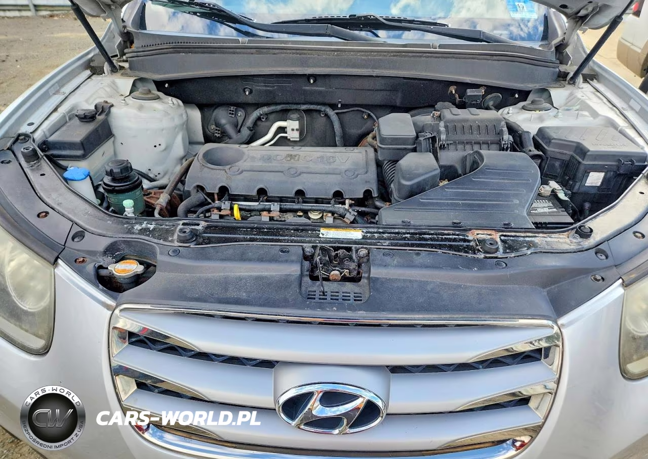 2012 Hyundai Santa Fe VIN:5XYZGDABXCG156748 - 12