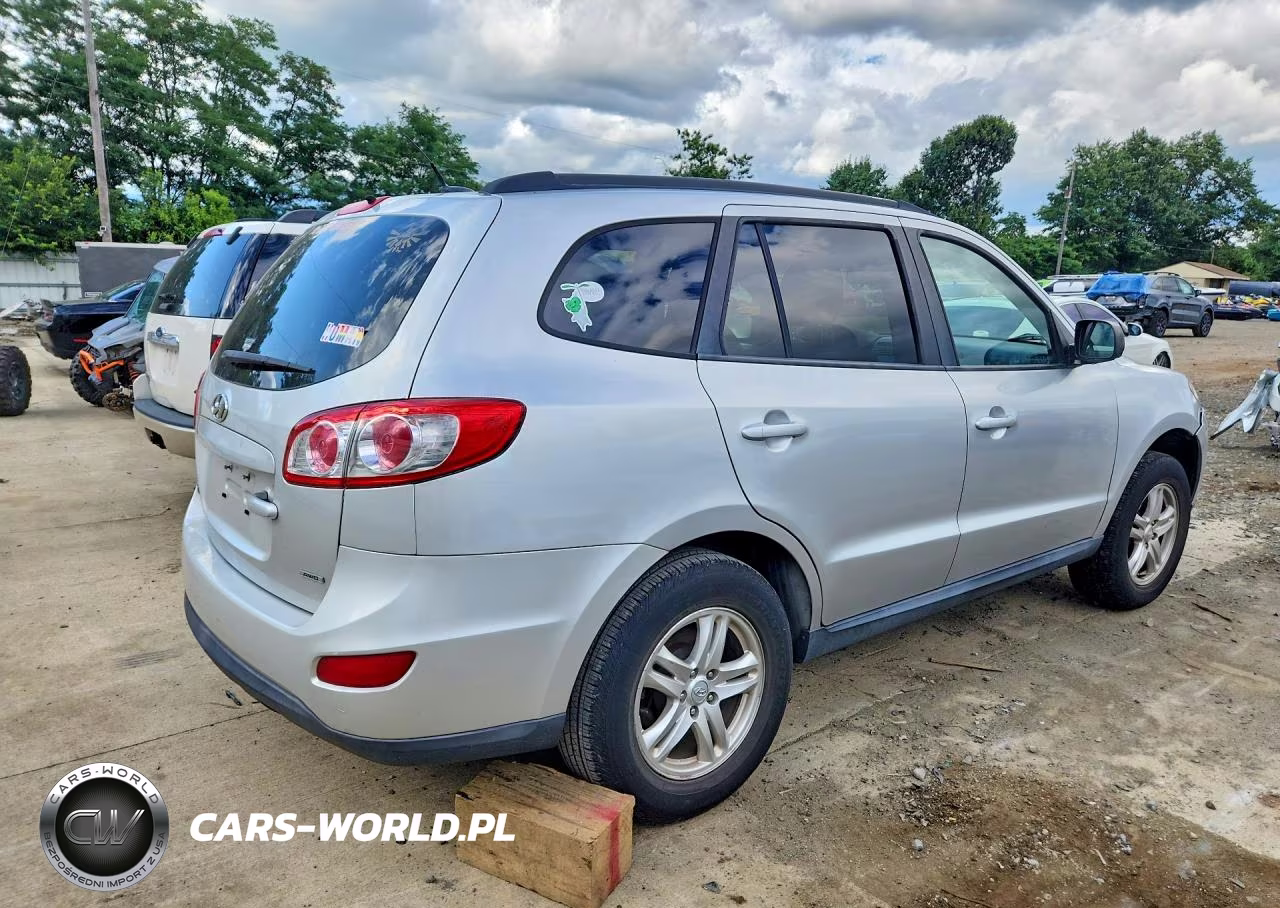 2012 Hyundai Santa Fe VIN:5XYZGDABXCG156748 - 3