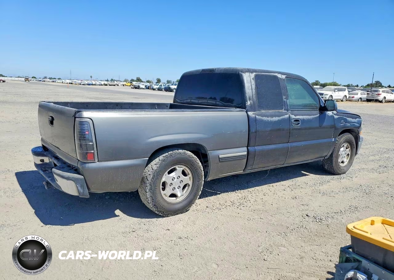 2001 Chevrolet Silverado C1500 VIN:2GCEC19T411144768 - 3